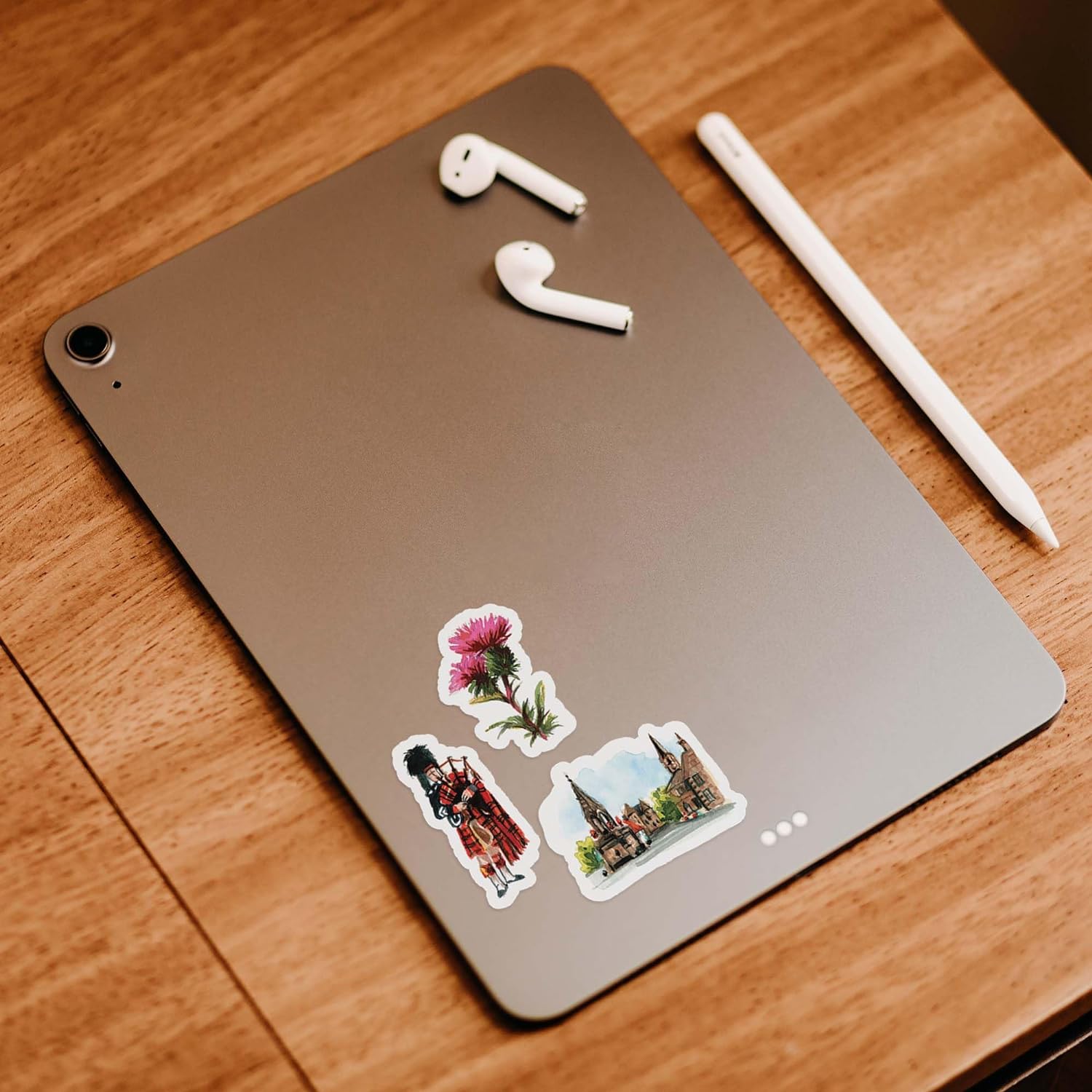 Majestic Scotland Travel Stickers (30pcs)