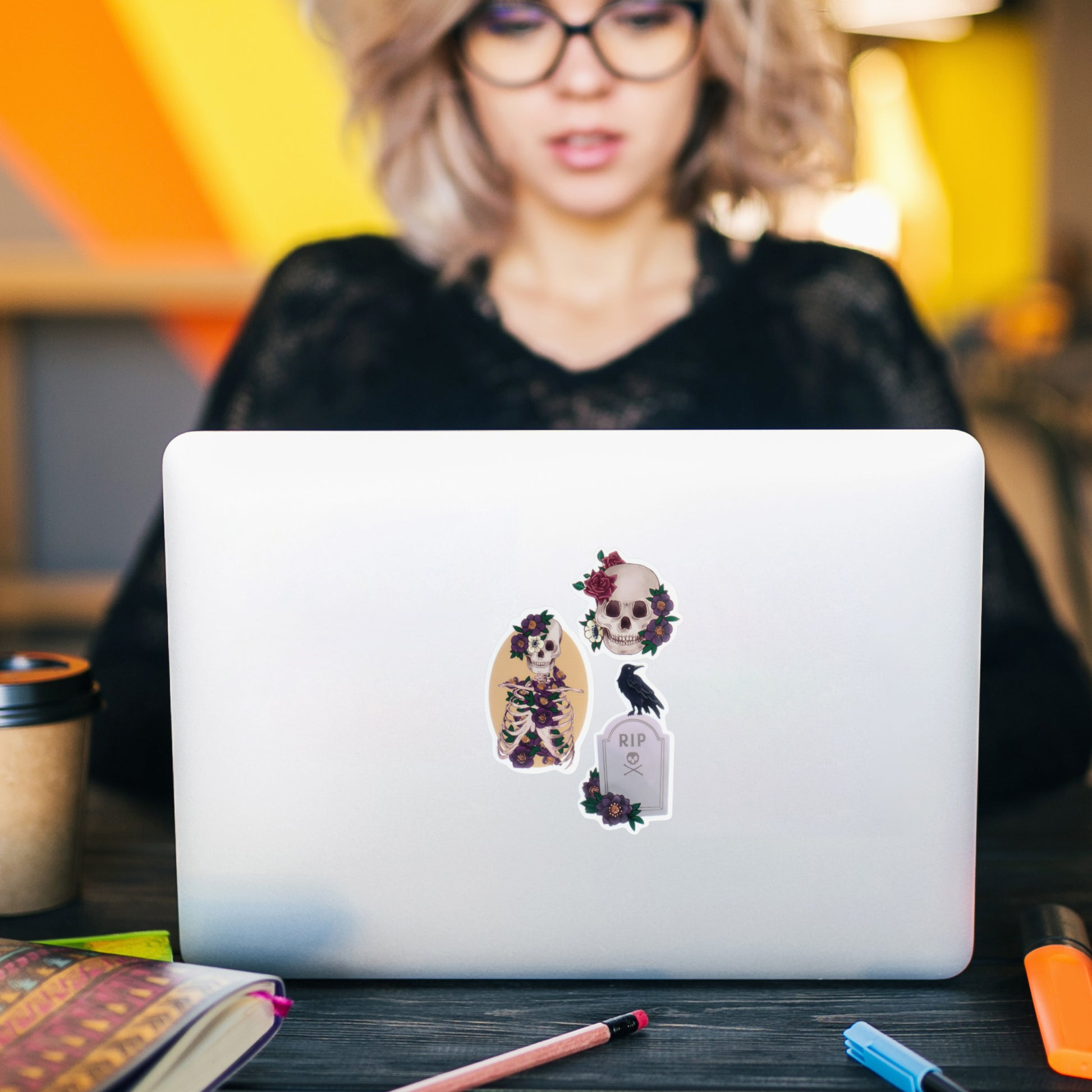 Gothic Halloween Skull Stickers (30 pcs)